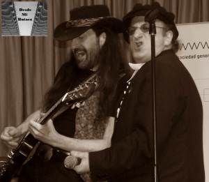 El título del disco, Liverpool suite, es un guiño a la accidentada noche que pasaron en la ciudad de The Beatles.