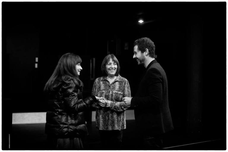 El director durante los ensayos en una foto de David Ruano. 