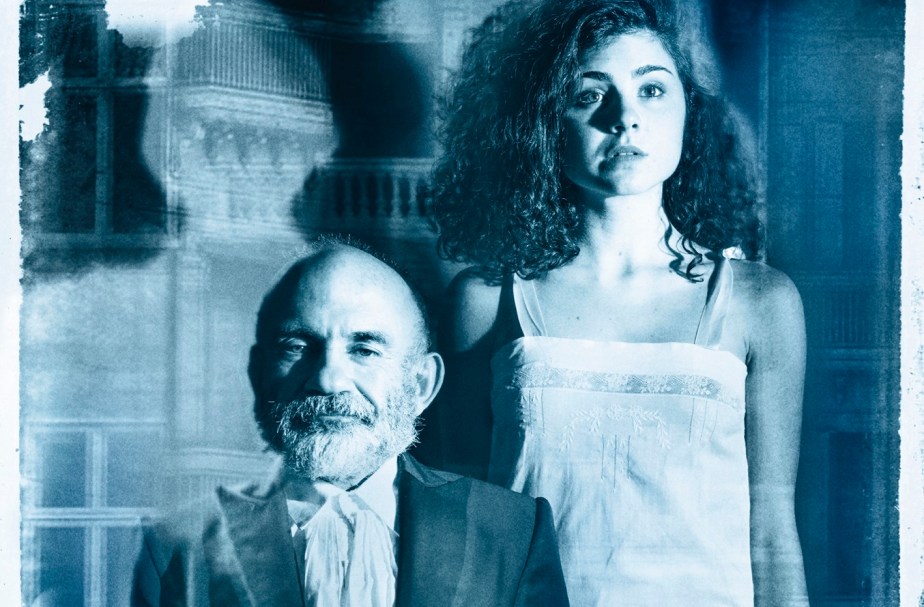 Amor-de-Don-Perlimplin-con-Belisa-en-su-jardin