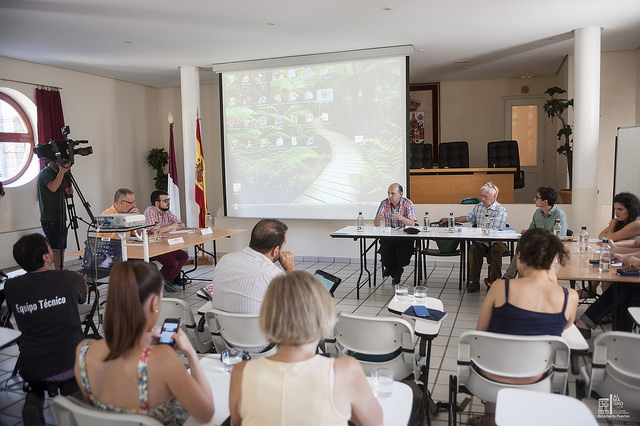 28521092412_e28ceeb953_z